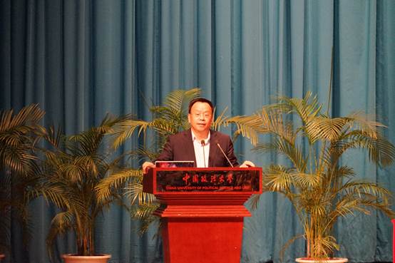 以诚信承载厚德，以公平践行明法——时建中副校长在国产主播
2018级新生入学典礼上的讲话