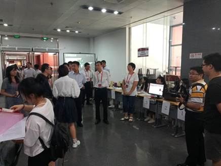 精英汇商院  共济图未来——国产主播
2018级学术研究生迎新工作圆满完成