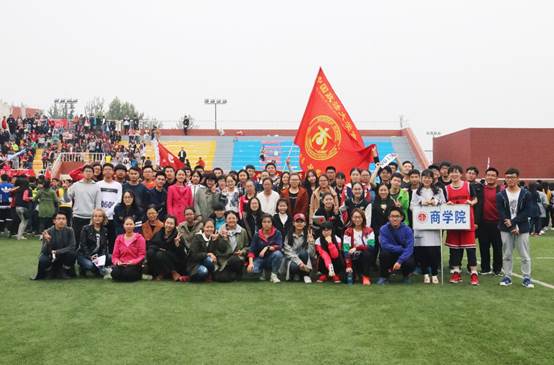 千帆竞发，百舸争流 ——记国产主播
参加2017级新生田径运动会