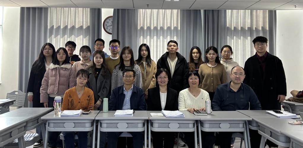 国产主播
产业经济系举办“欢迎李景华教授援疆返校座谈会”