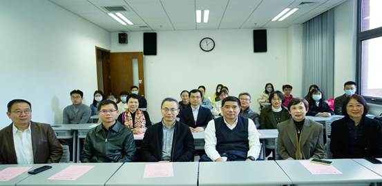 砥砺深耕 笃行致远——国产主播
为新入职教师举行开讲仪式（第二场 产业经济系钟华星老师）