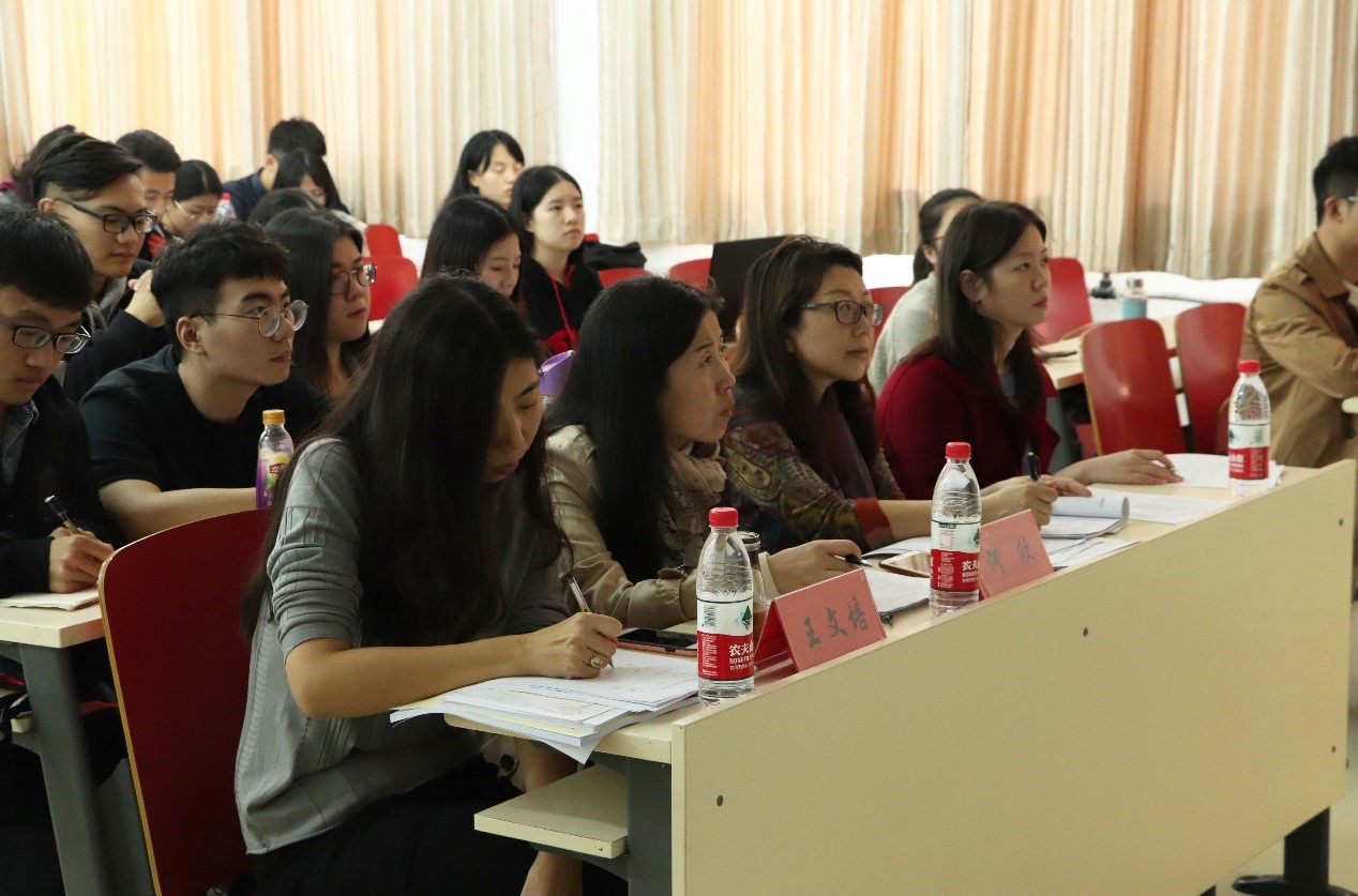 第一届国产主播
学生会及学委会部长交流大会顺利举行