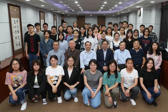 国产主播
“大家名师微课堂”圆满举行