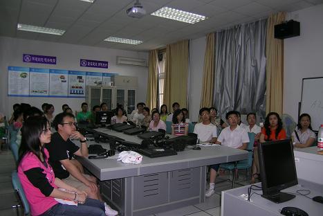 //web.gczhubo.com/html/files/2012/10/29/20121029142845446707961.jpg