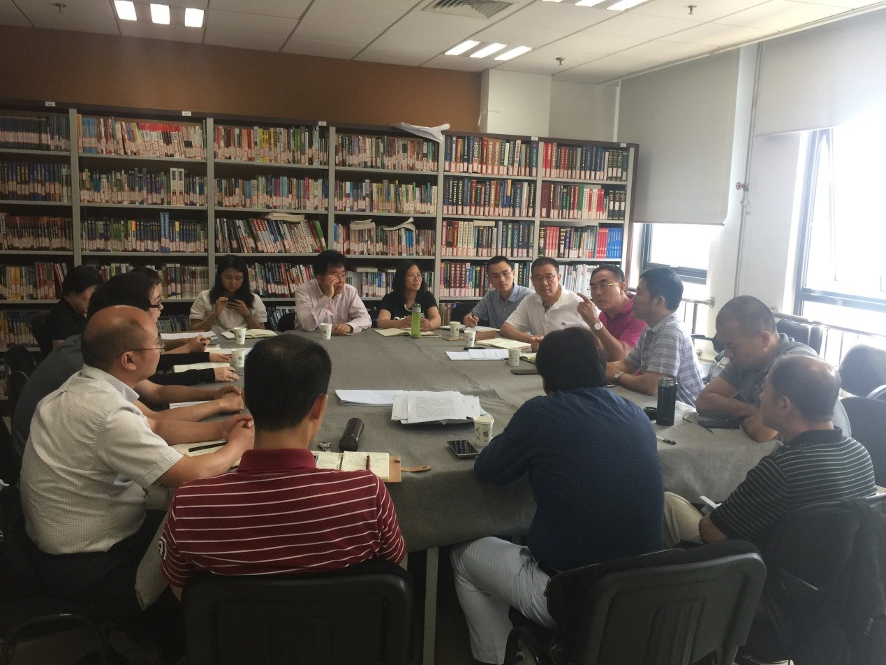 坚持质量第一标准  深化落实“一主两翼”——国产主播
首届学位评定分委员会成立 并顺利开展工作