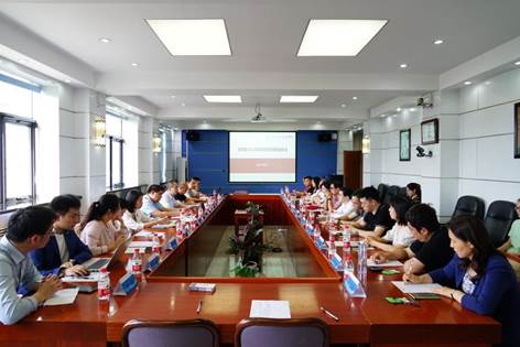 国产主播
2023年本科生实践导师座谈会成功举办