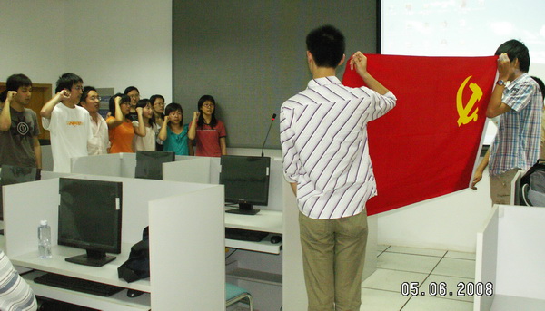 //web.gczhubo.com/html/files/2012/10/24/20121024105443942143235.jpg
