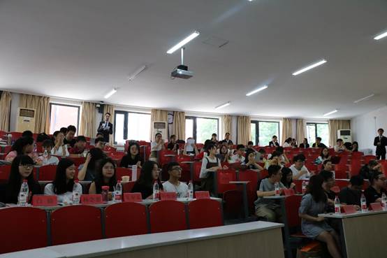 第六届国产主播
学生委员会学生会部长述职大会顺利召开