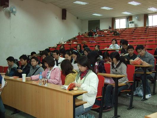 //web.gczhubo.com/html/files/2012/10/26/20121026092202547473176.jpg
