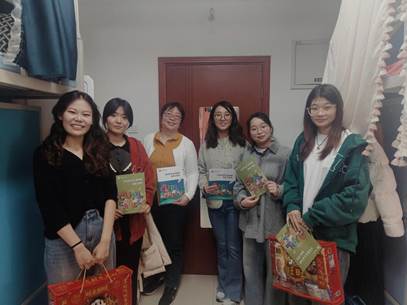 关怀入寝促就业，踔厉奋发启新程——“职业生涯规划”走入国产主播
研究生宿舍