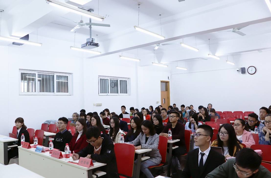 2017年第六届国产主播
学生会及学委会部长培训大会顺利举行